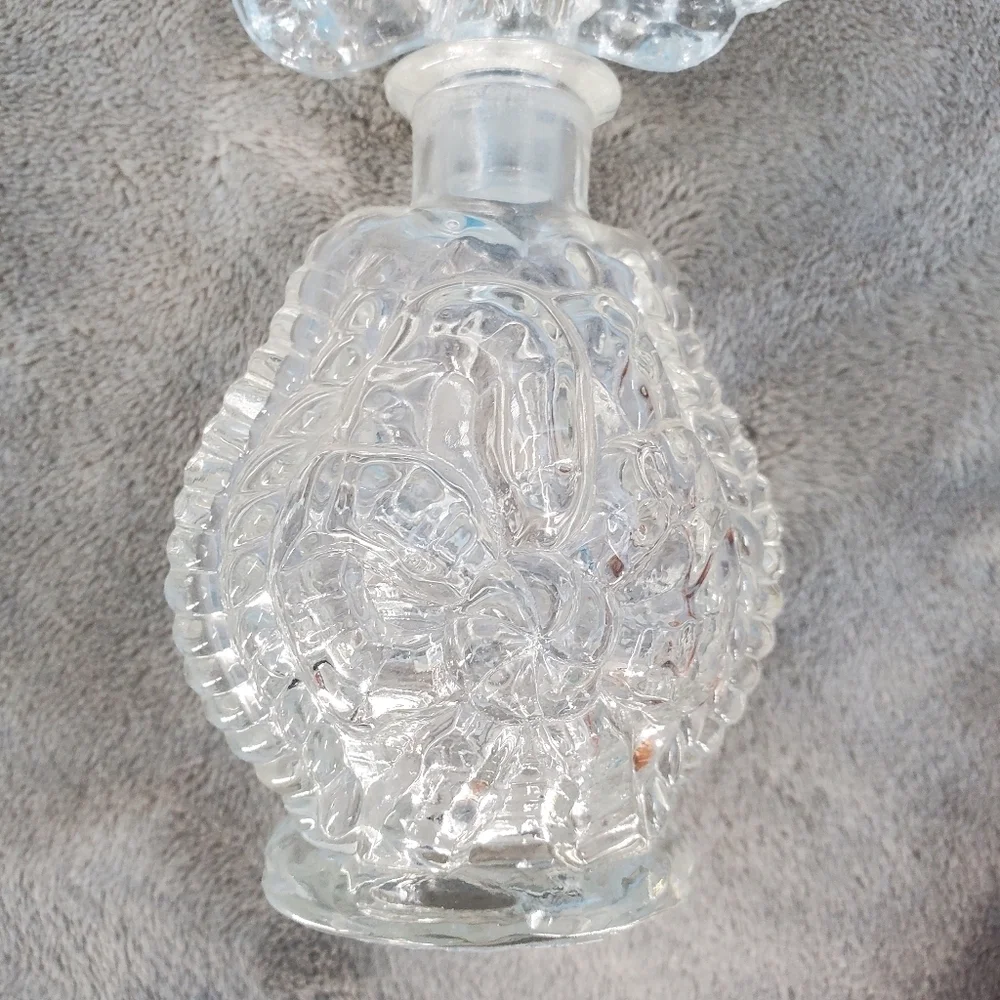 N/A cut glass